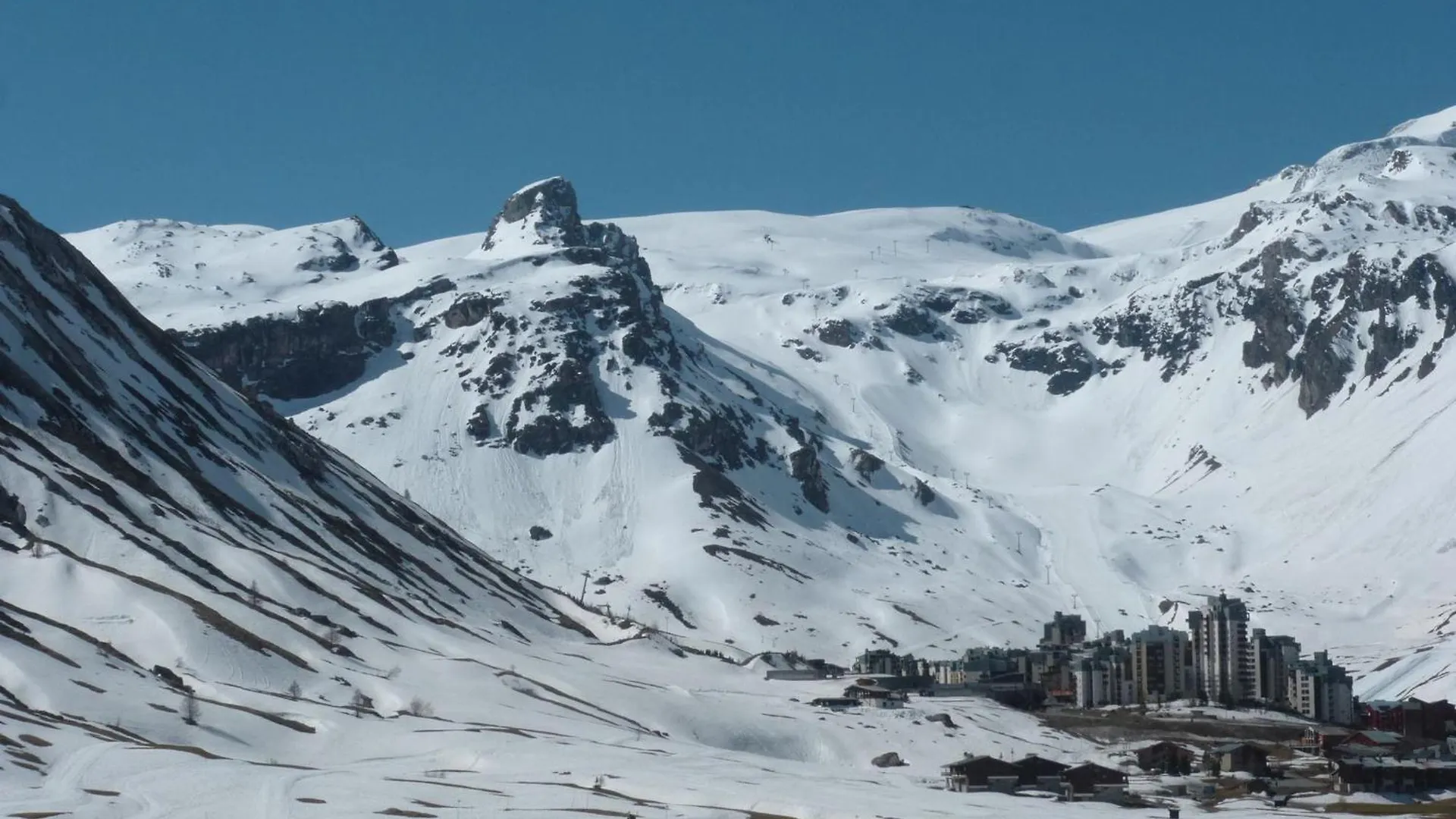 Grand 2 Pieces Fonctionnel, Balcon Sud, Coeur De Station, 6 Pers, Parking Inclus, Proche Pistes Et Commerces. - Fr-1-411-381 Tignes